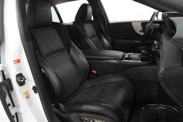 Used 2018 Lexus LS 500 F Sport w/ Accessory Package (Z2) image 17