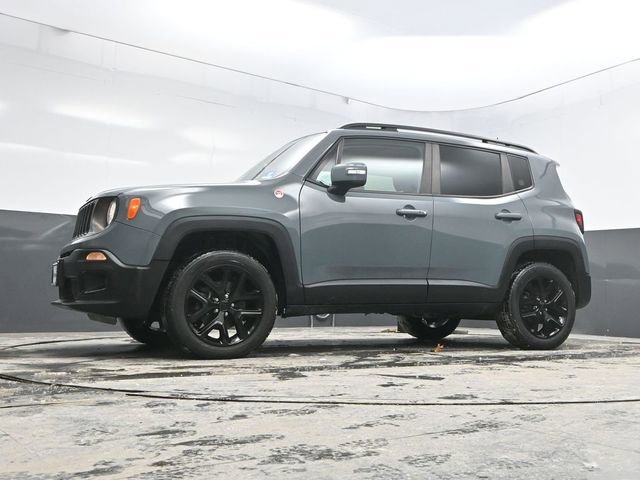 Used 2018 Jeep Renegade Altitude image 28