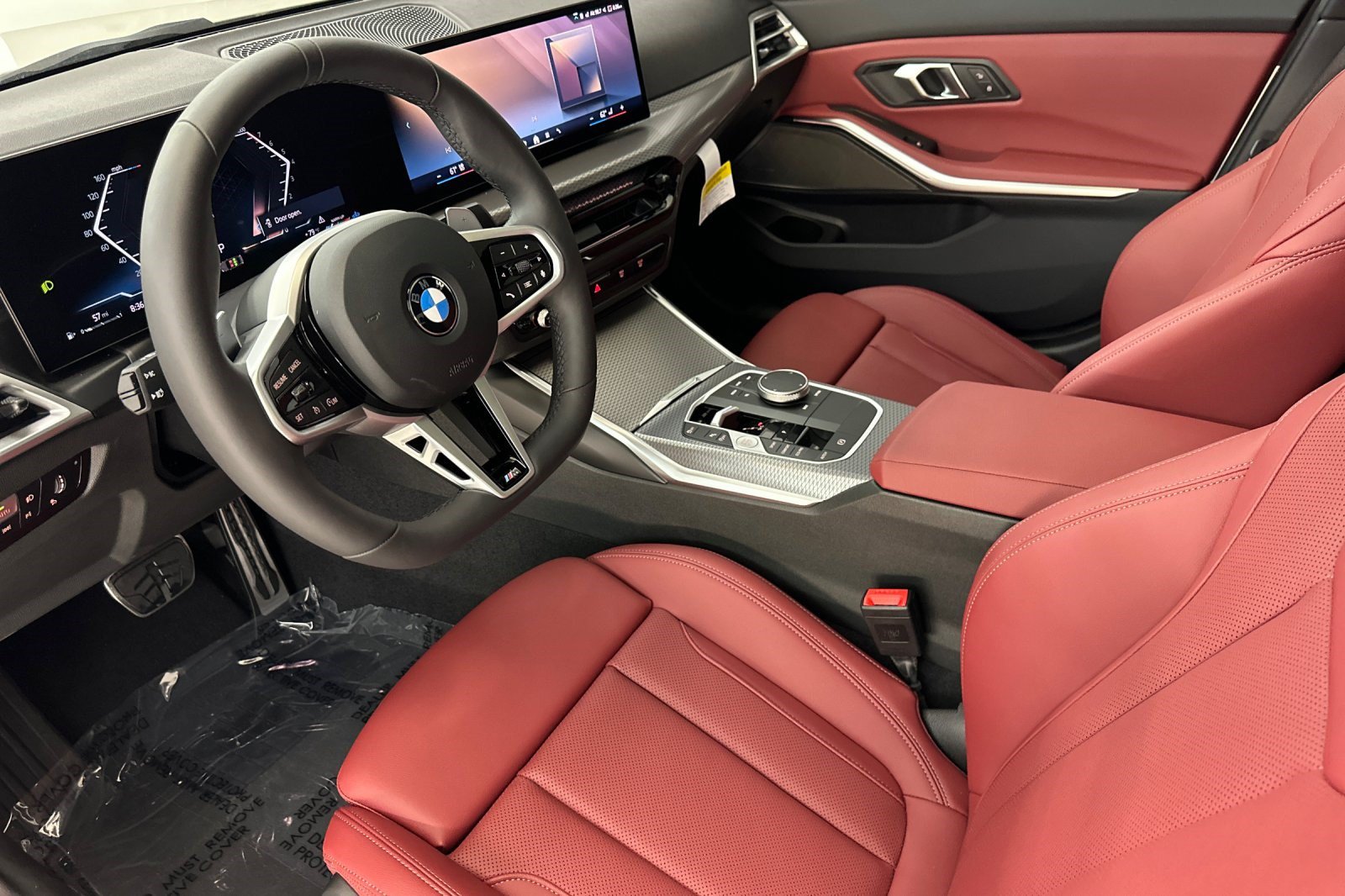 New 2026 BMW 330i xDrive Sedan w/ M Sport Package AWD/4WD image 4