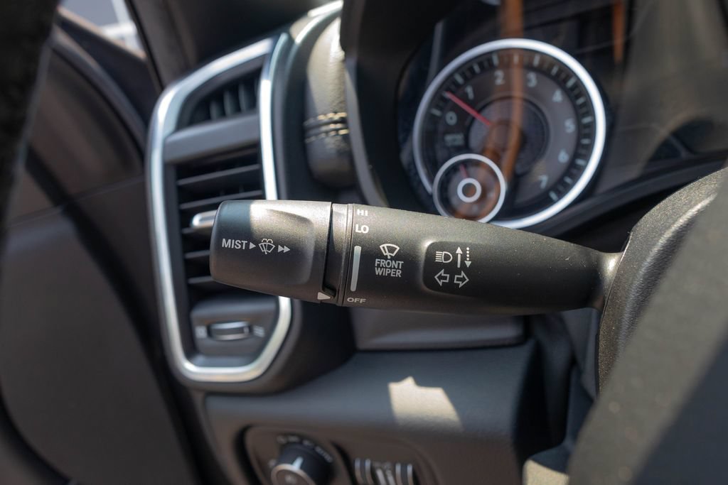 Used 2019 RAM 1500 Laramie AWD/4WD image 26