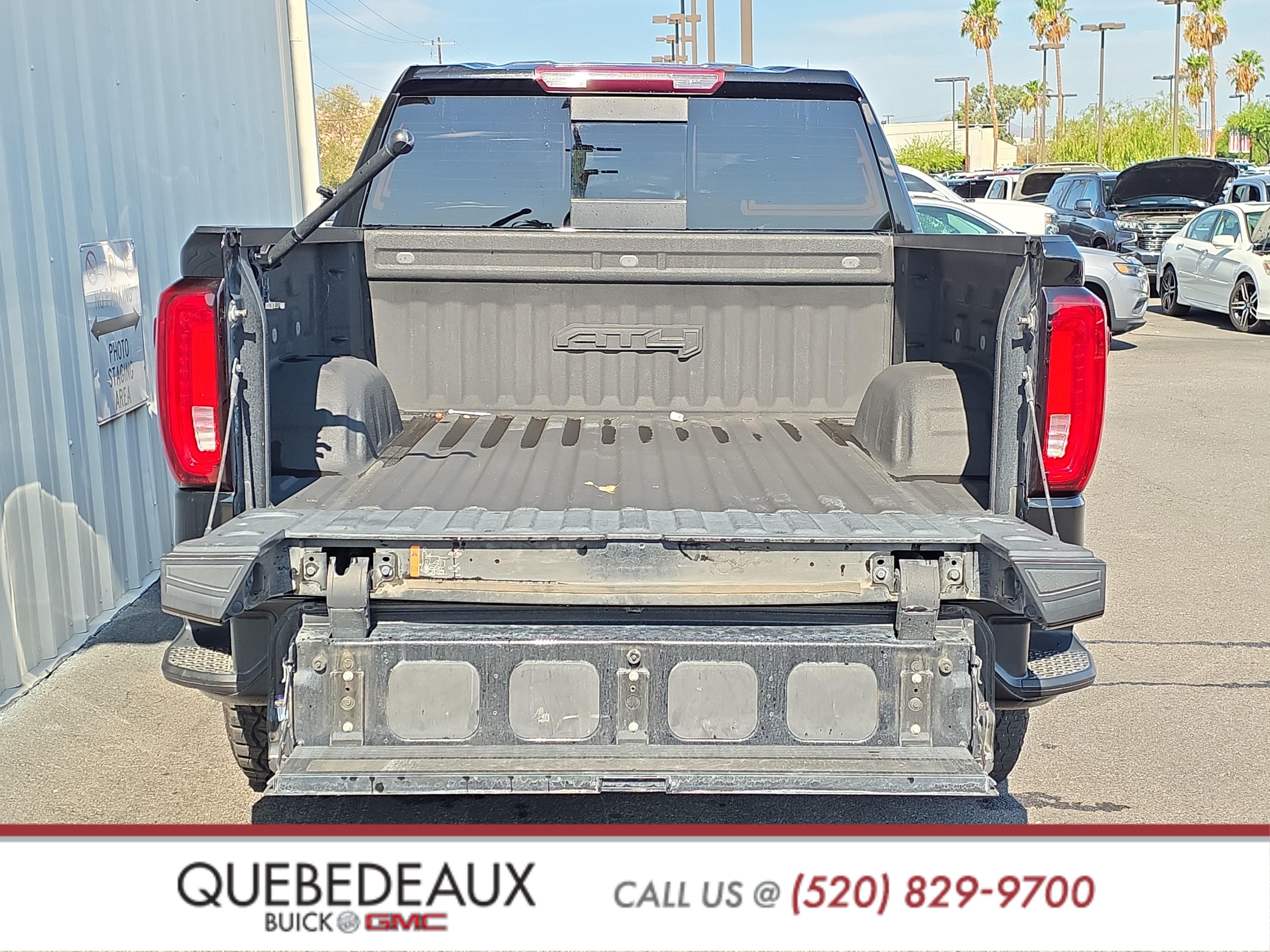 Used 2022 GMC Sierra 1500 AT4 w/ AT4 Premium Package AWD/4WD image 7
