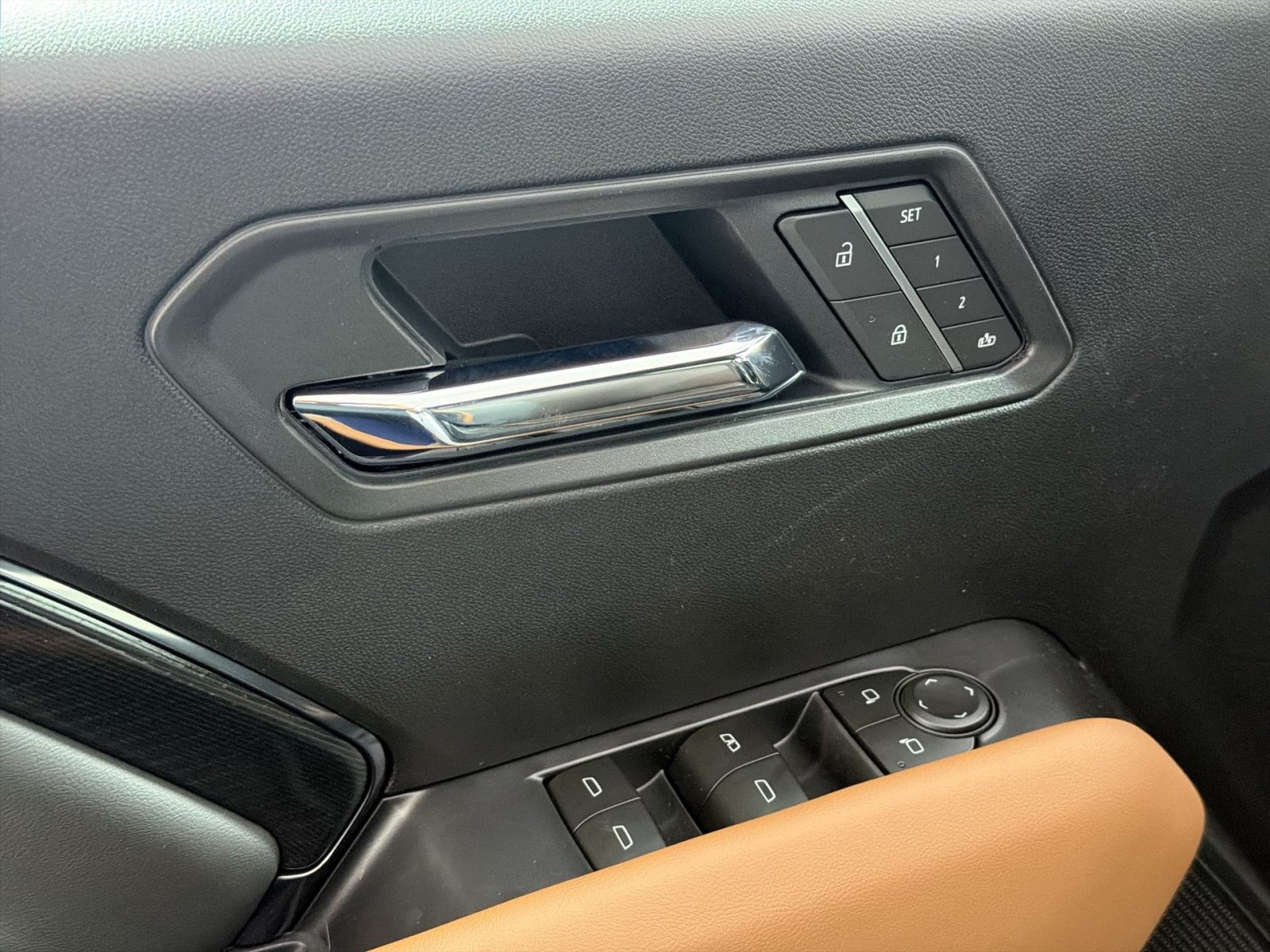 New 2026 GMC Canyon AT4 w/ Technology Plus Package AWD/4WD image 15