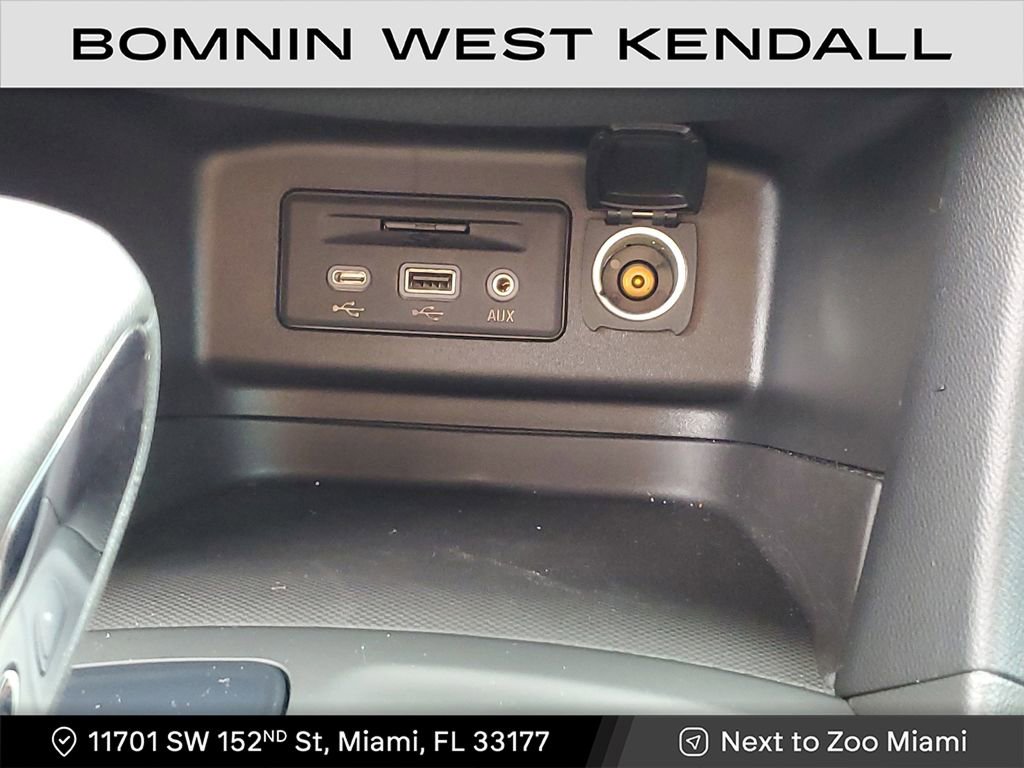 Used 2023 Chevrolet Equinox RS image 29