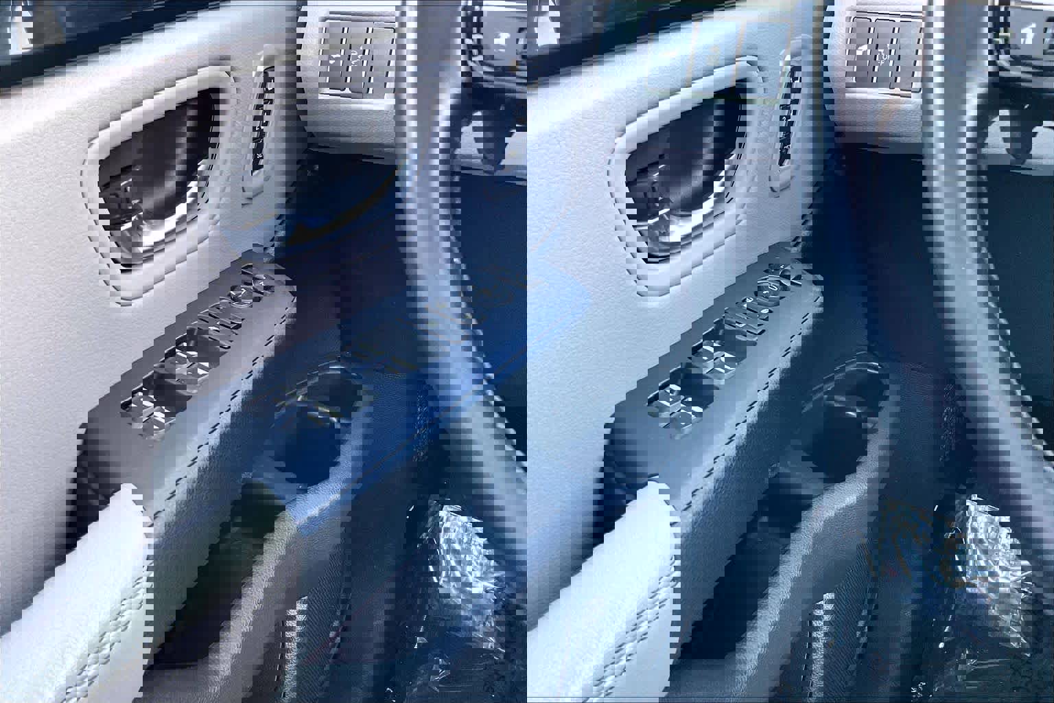 Used 2023 Honda Pilot Touring image 34