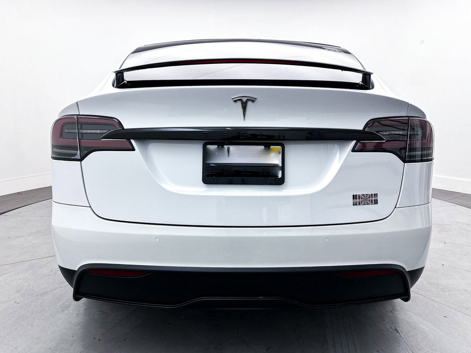 Used 2022 Tesla Model X Plaid image 16