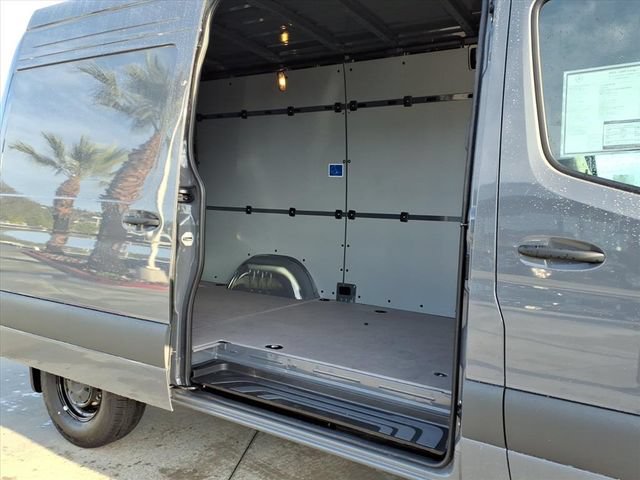 New 2026 Mercedes-Benz Sprinter 2500 image 23