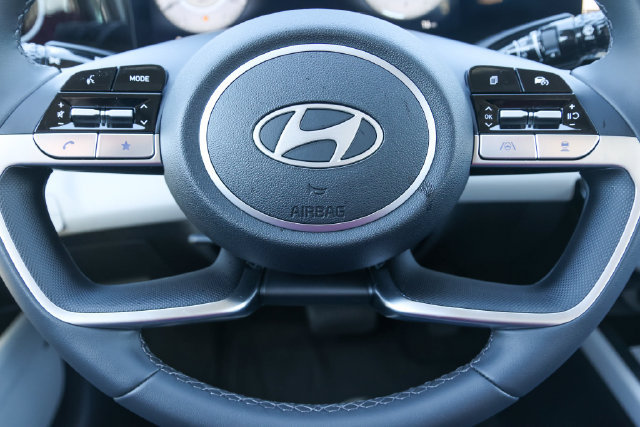 New 2026 Hyundai Elantra Limited FWD image 22
