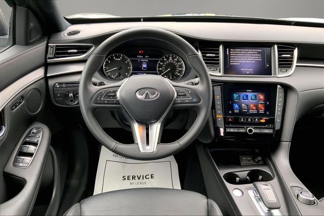 Used 2025 INFINITI QX55 Luxe w/ Accent Package image 5