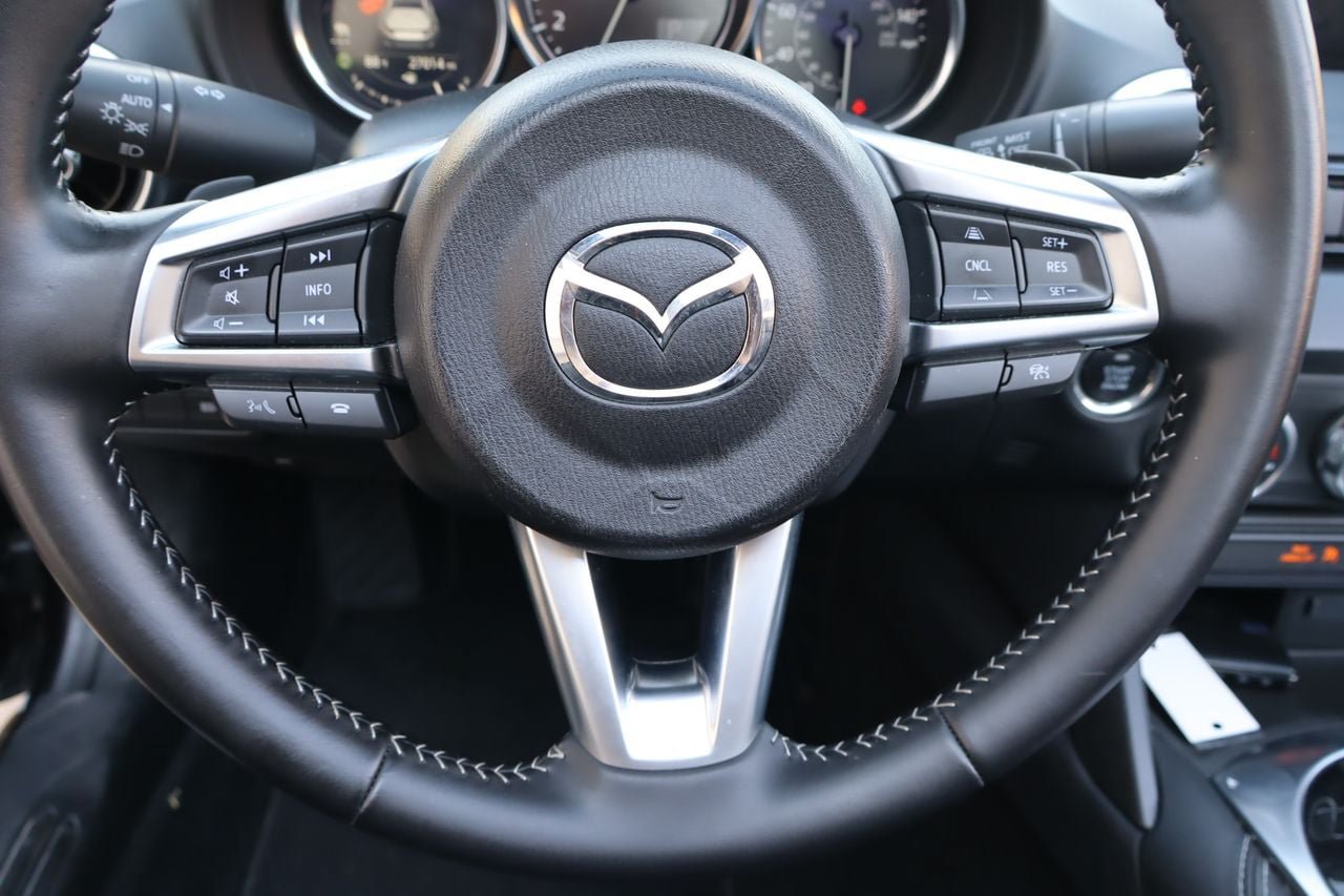 Used 2025 MAZDA MX-5 Miata RF Grand Touring RWD image 9