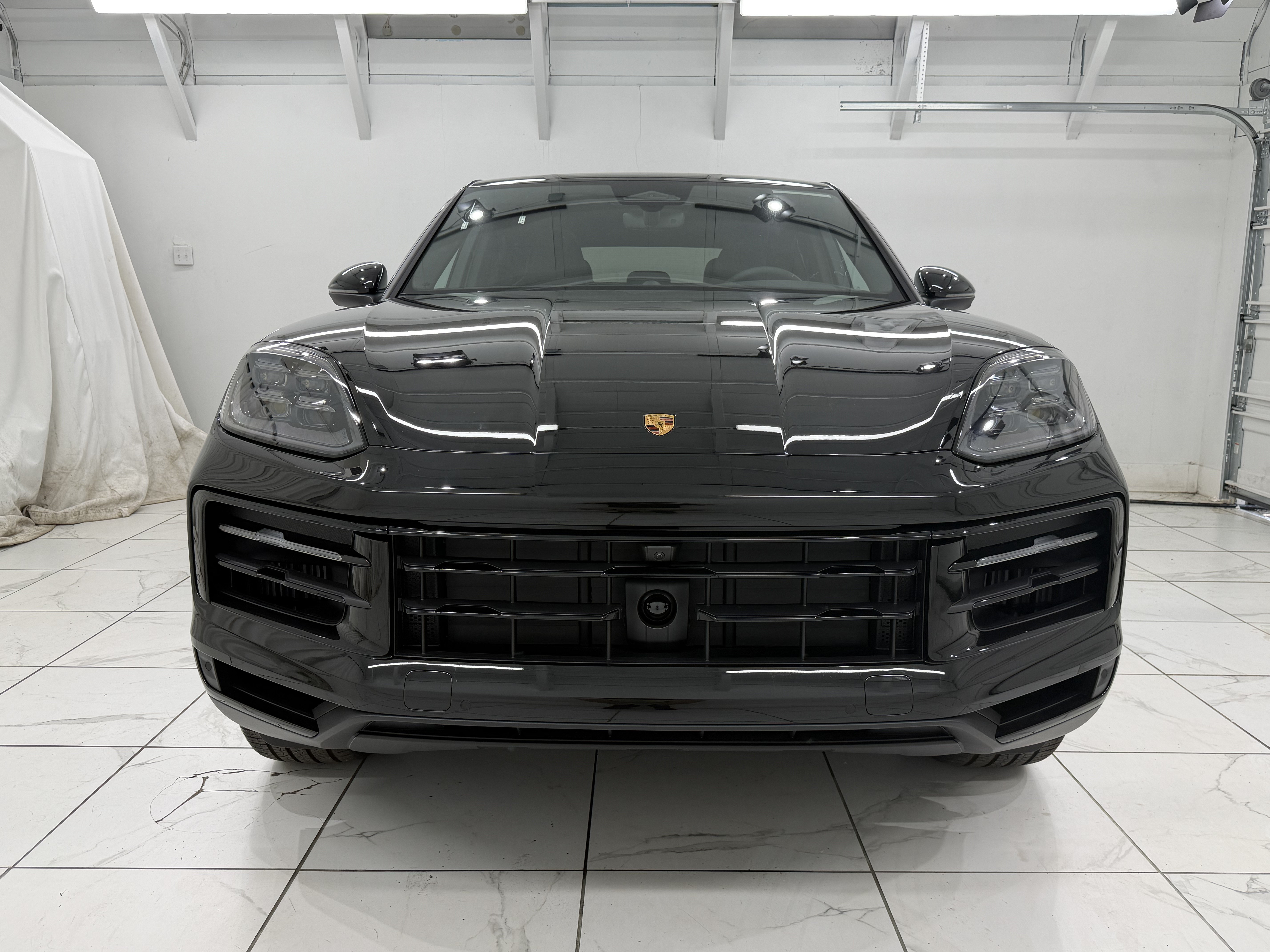New 2026 Porsche Cayenne Coupe AWD/4WD image 9