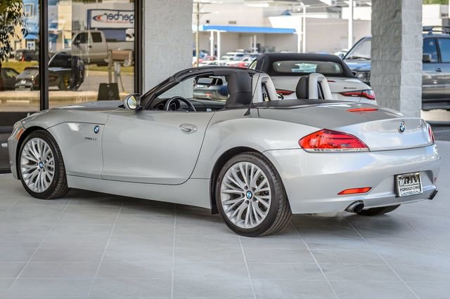 Used 2009 BMW Z4 sDrive35i image 11