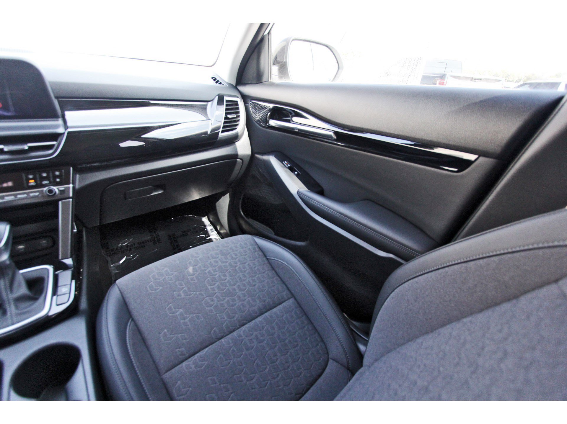 Certified 2024 Kia Seltos S FWD image 11