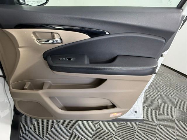 Used 2021 Honda Pilot Touring image 50