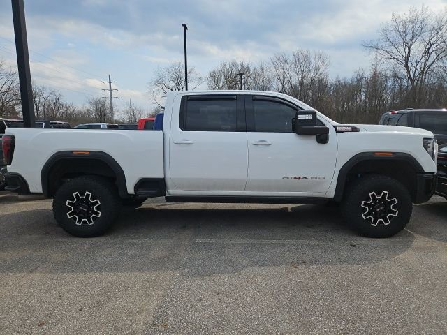 Used 2024 GMC Sierra 2500 AT4X image 5