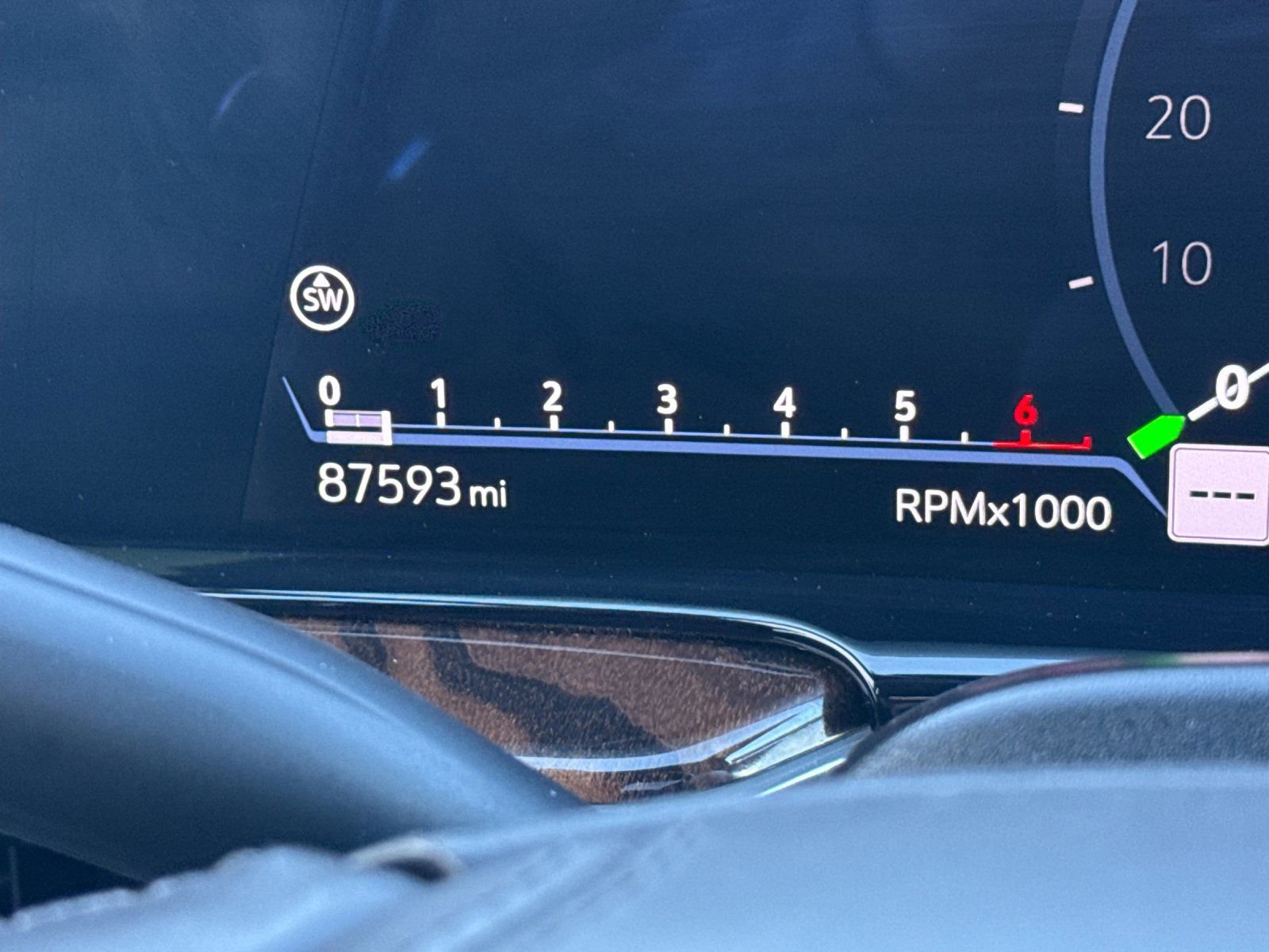 Used 2022 Cadillac Escalade ESV Sport Platinum w/ Heavy-Duty Trailer Package image 32