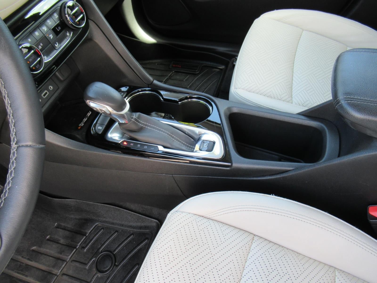 Used 2020 Buick Encore GX Essence w/ Advanced Technology Package FWD image 19