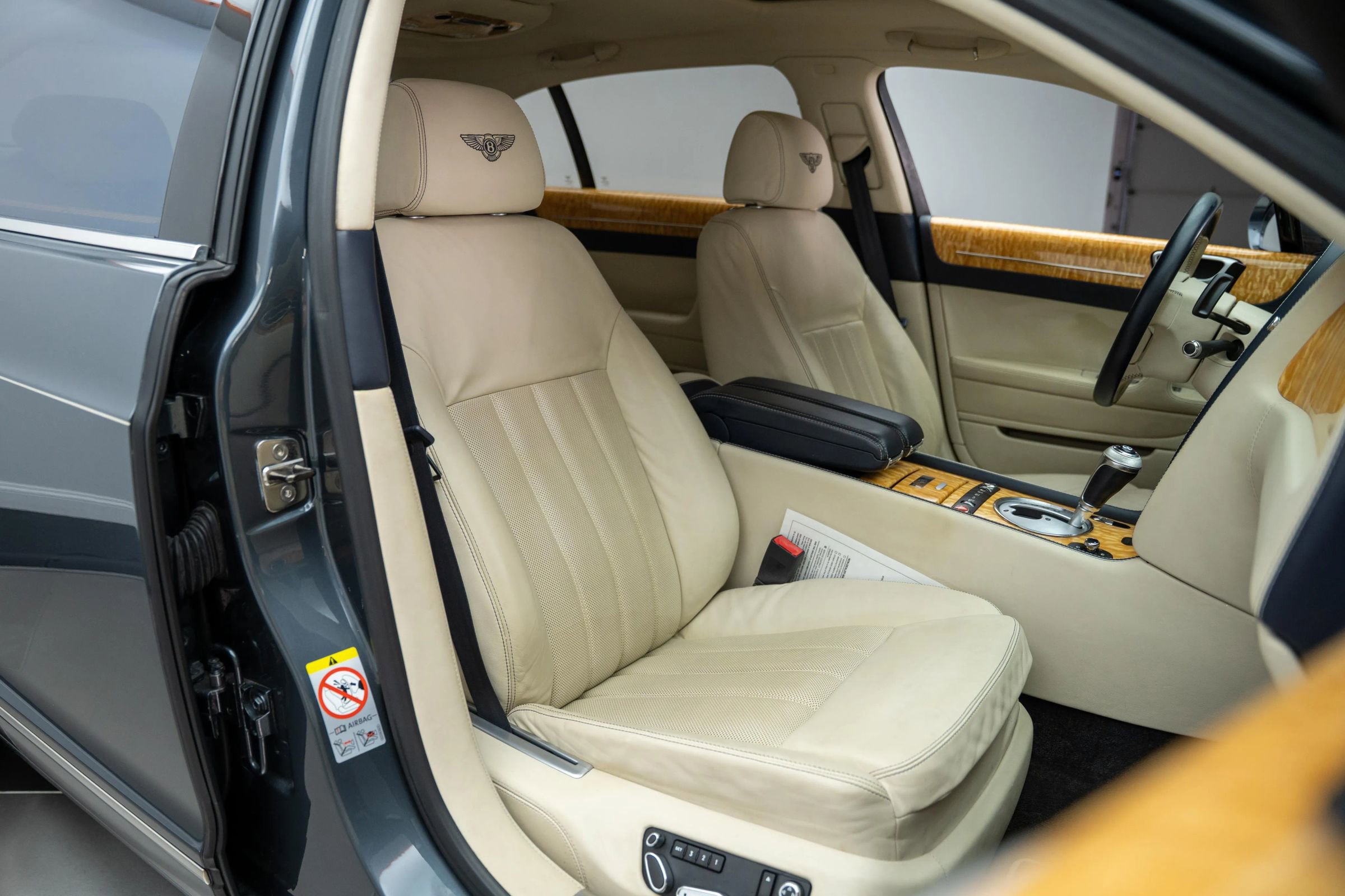 Used 2013 Bentley Flying Spur Flying Spur image 22