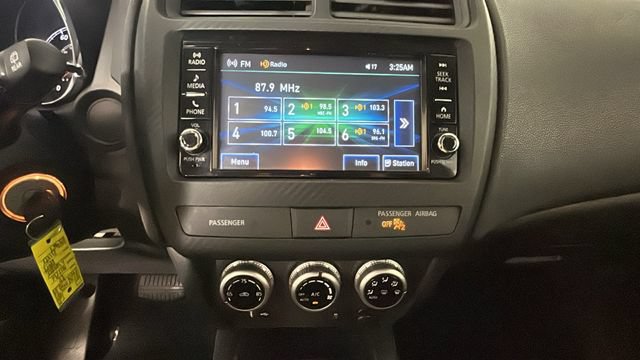 Used 2022 Mitsubishi Outlander Sport ES AWD/4WD image 23