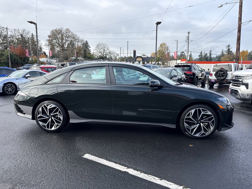 Used 2023 Hyundai Ioniq 6 SEL image 4