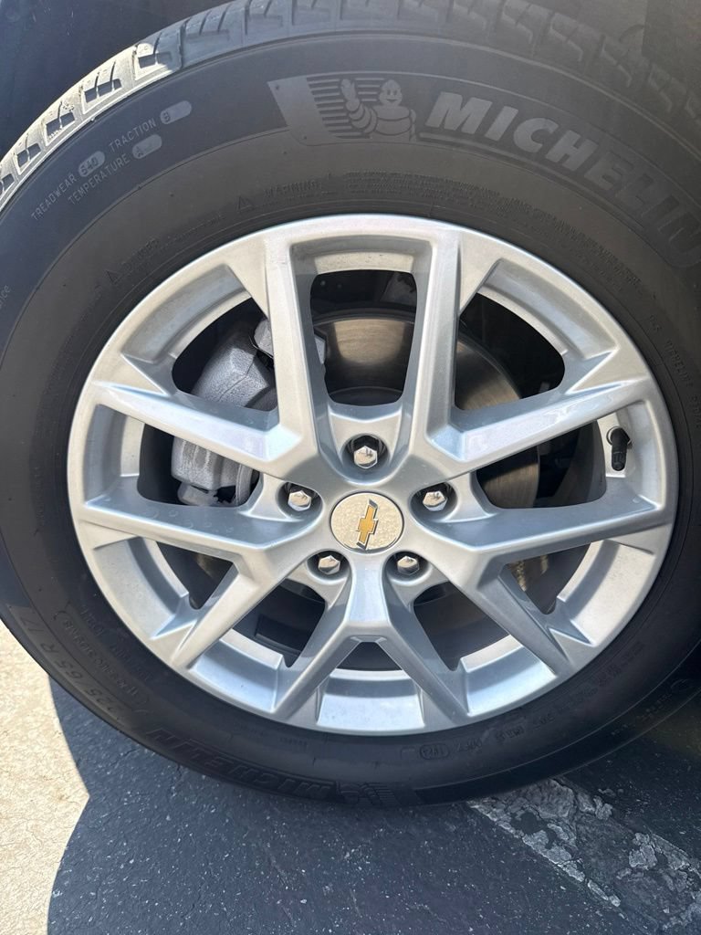Used 2024 Chevrolet Equinox LS w/ LS Convenience Package FWD image 24