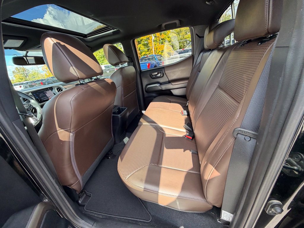 Used 2017 Toyota Tacoma Limited w/ Tow Package AWD/4WD image 48