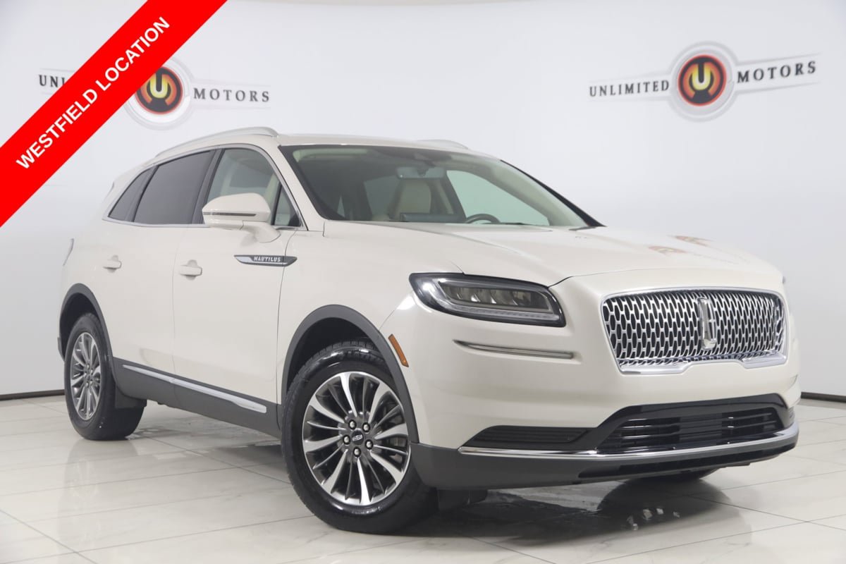 Used 2023 Lincoln Nautilus Reserve AWD/4WD image 1
