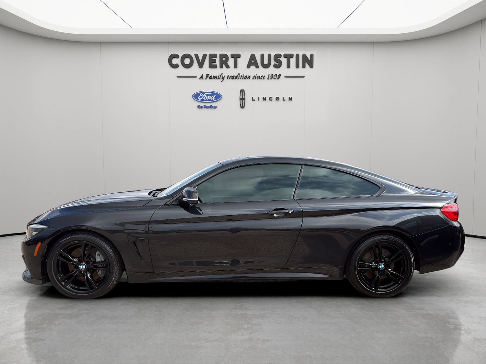 Used 2019 BMW 440i Coupe w/ M Sport Package RWD image 3