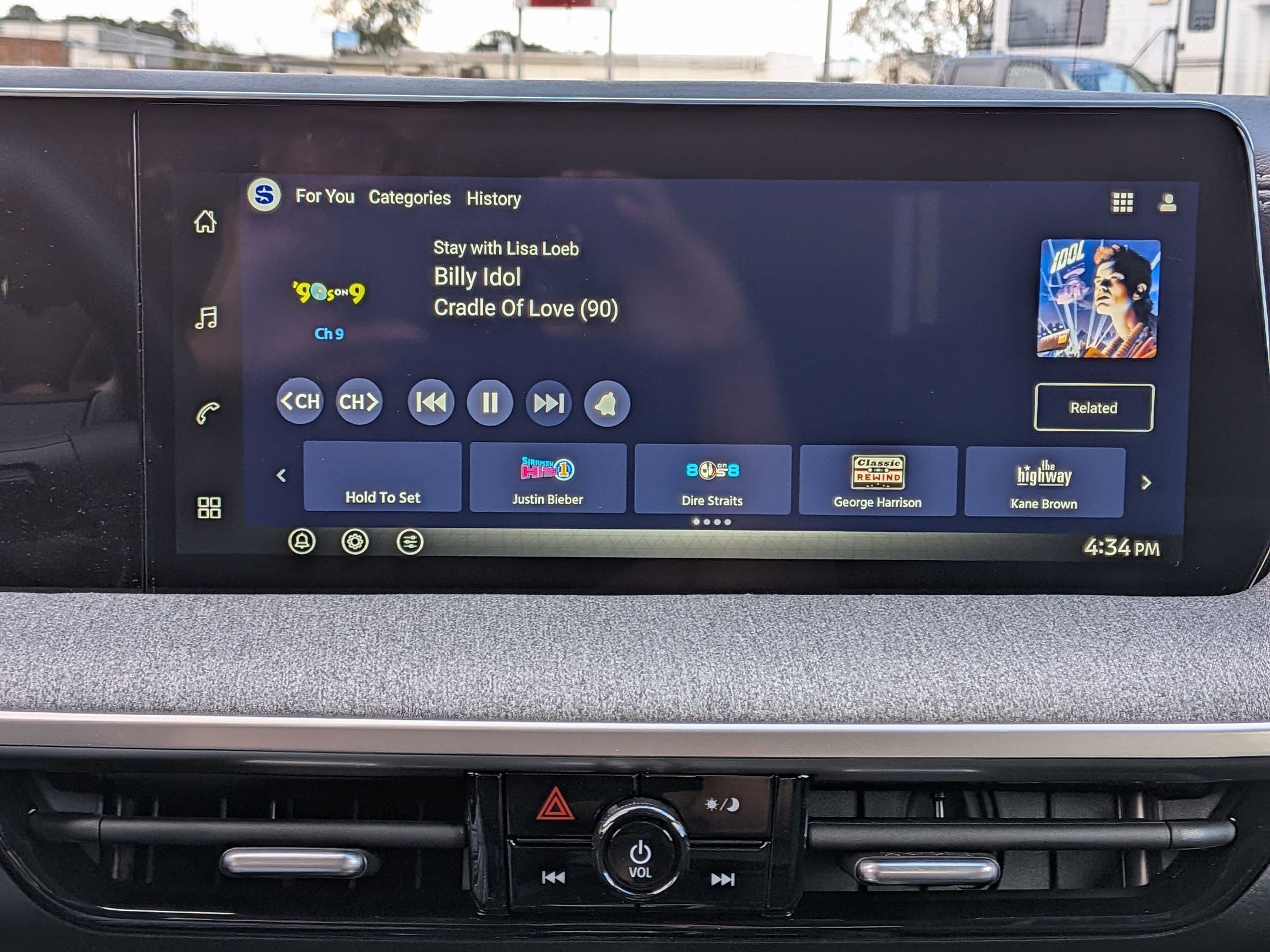 New 2026 Nissan Kicks SV w/ Illumination Package FWD image 20