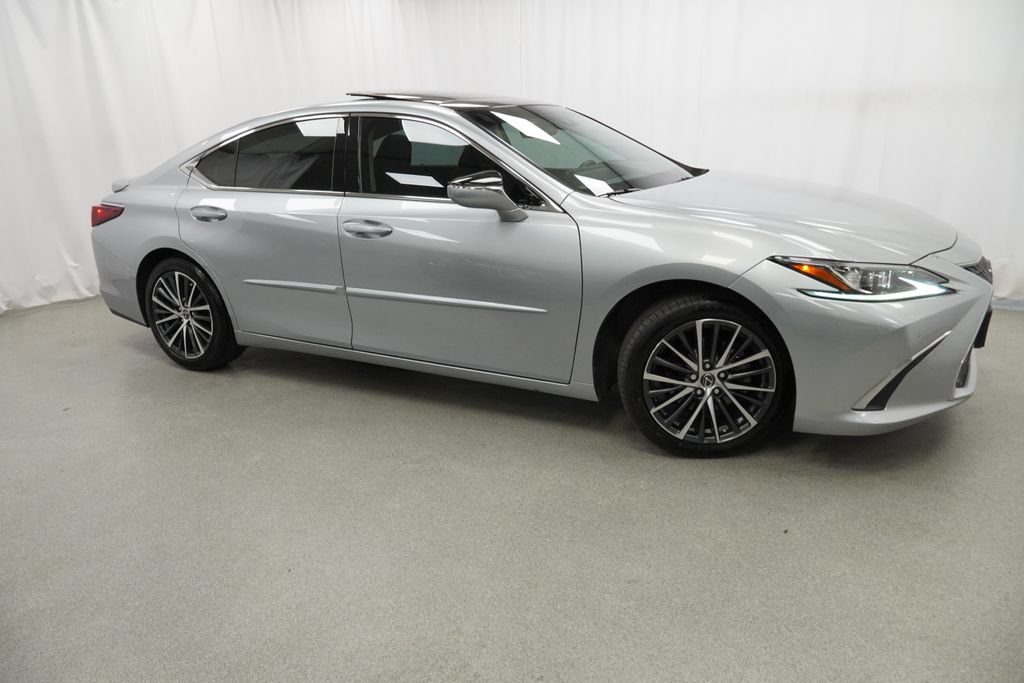 Used 2023 Lexus ES 350 w/ Protection Package (P2) FWD image 32