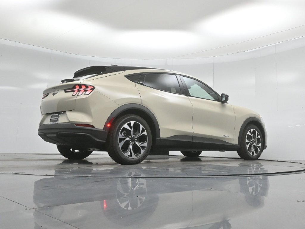 New 2026 Ford Mustang Mach-E Select RWD image 44