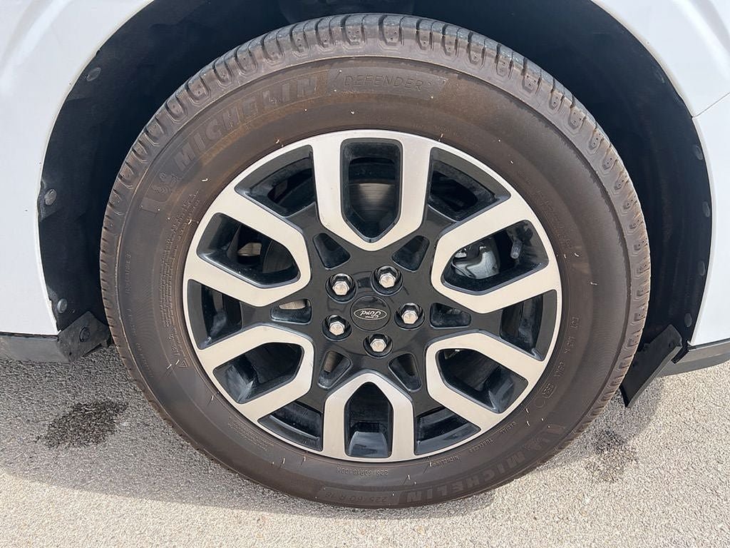 Used 2024 Ford Maverick Lariat FWD image 11