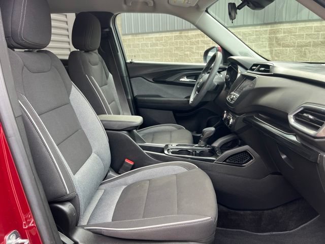 Used 2023 Chevrolet TrailBlazer LT FWD image 10