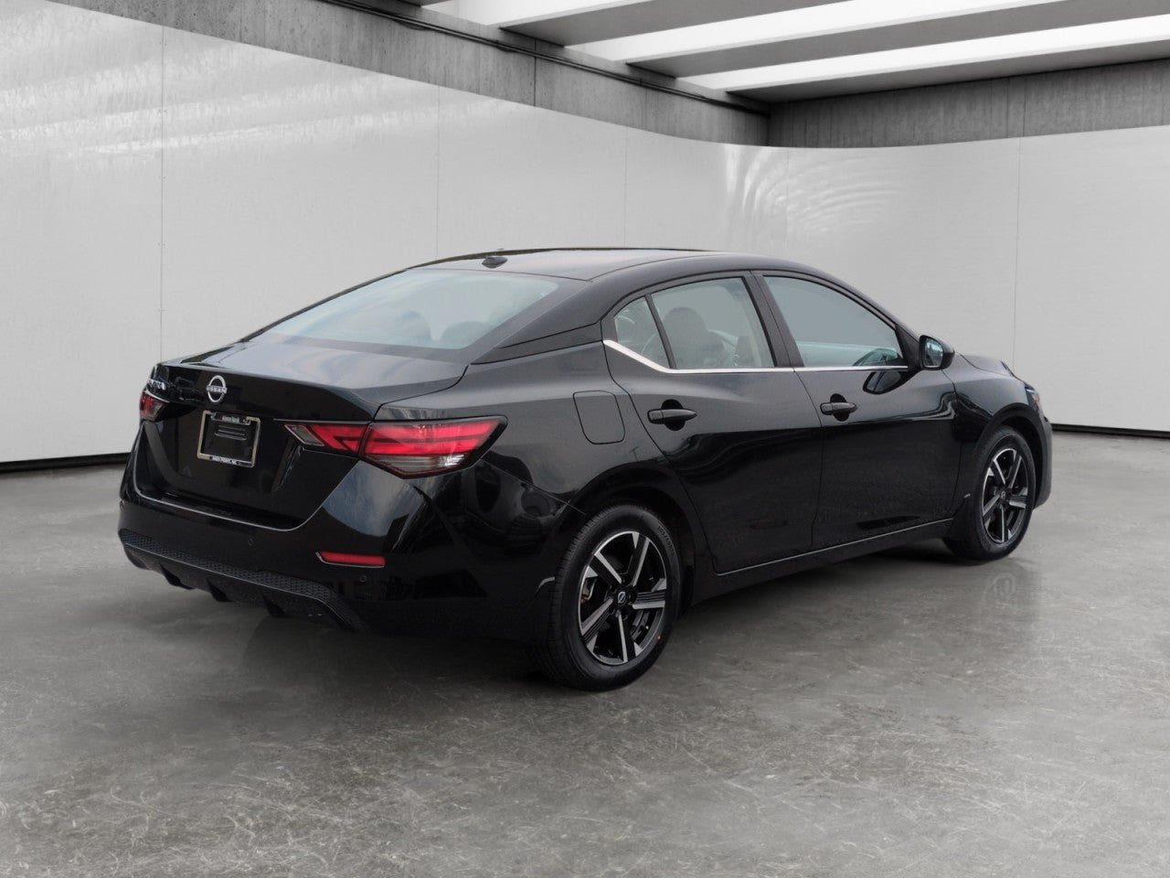 Used 2025 Nissan Sentra SV FWD image 7
