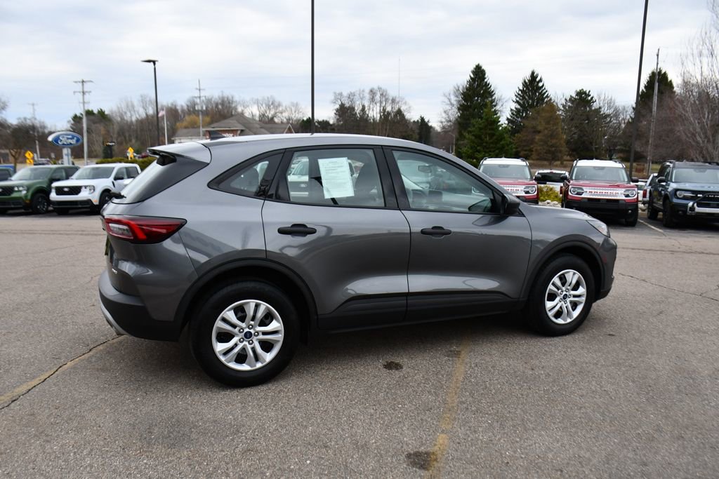 Used 2023 Ford Escape AWD image 7
