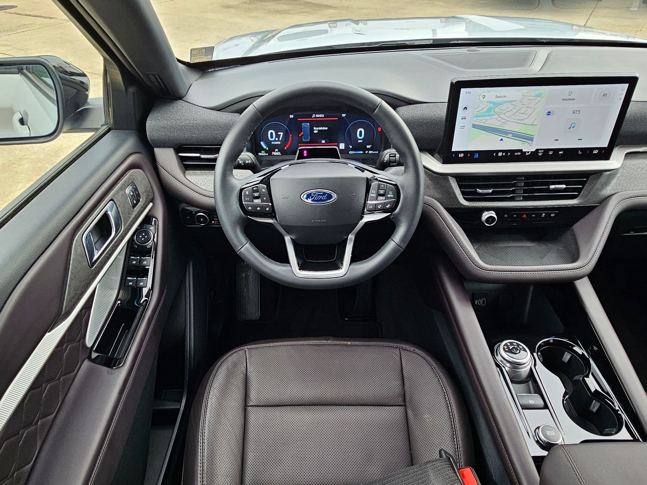 Used 2026 Ford Explorer Platinum w/ LUX Leather Package AWD/4WD image 30