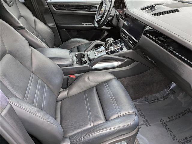 Used 2019 Porsche Cayenne Turbo AWD/4WD image 19