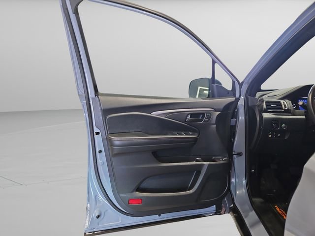 Certified 2022 Honda Passport TrailSport image 29