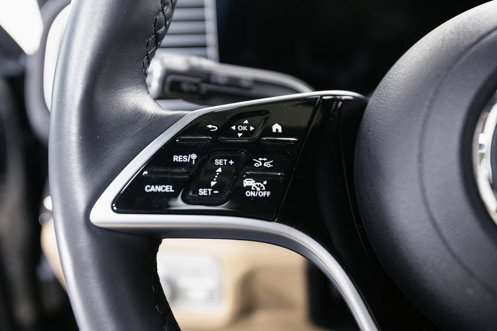 Used 2024 Mercedes-Benz GLE 450 4MATIC image 11