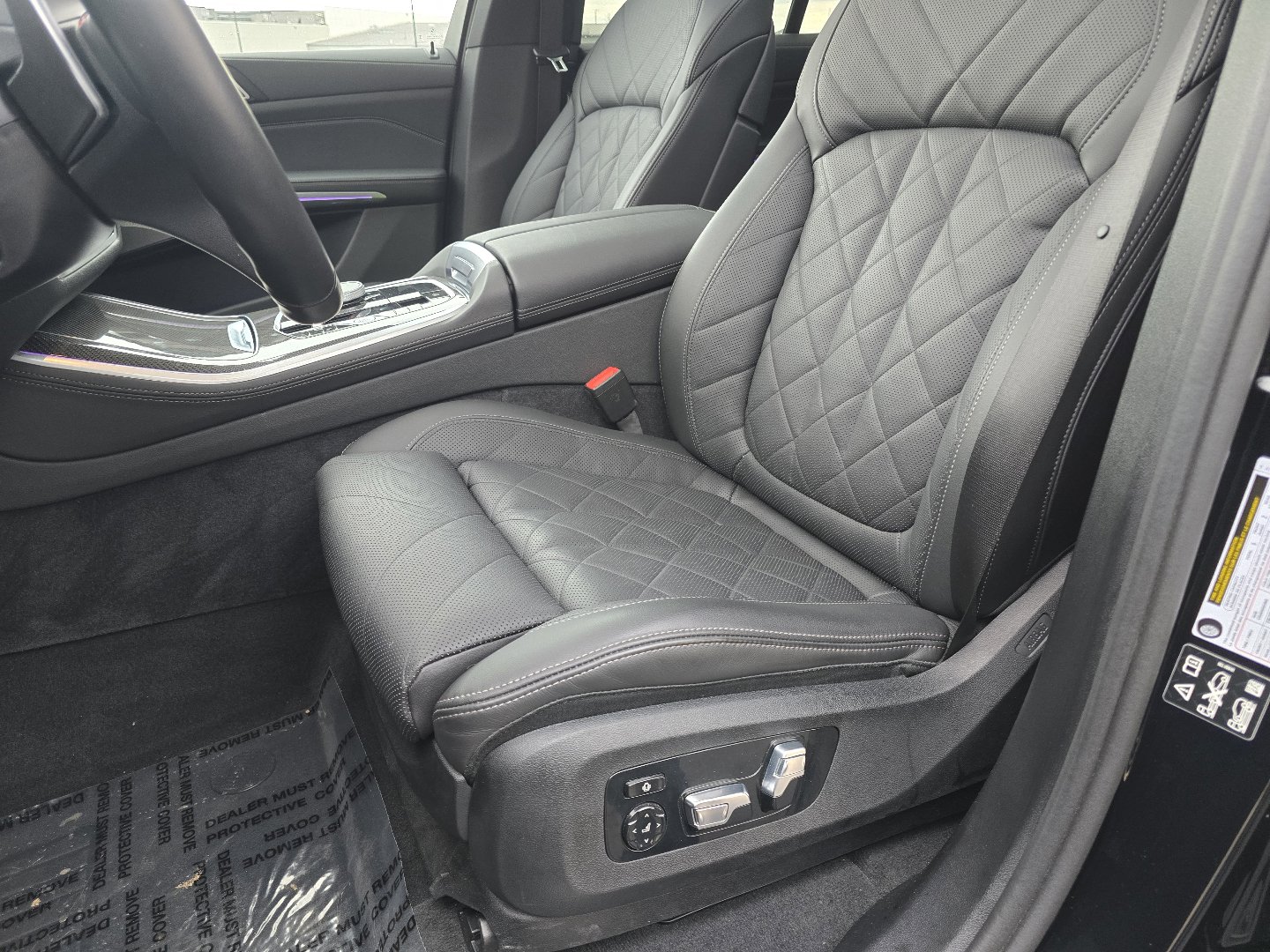 Used 2024 BMW X5 M60i w/ Climate Comfort Package image 40