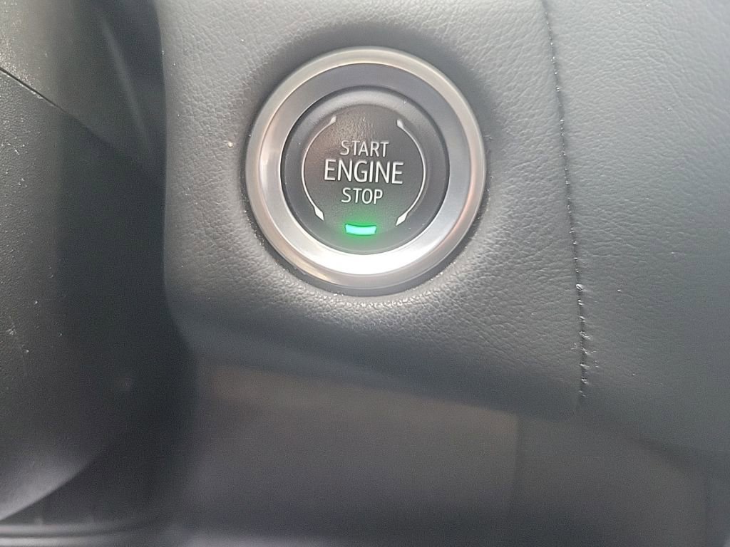 Used 2024 Chevrolet Suburban Z71 w/ Luxury Package image 14