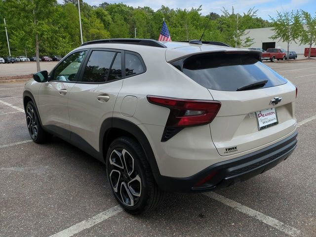 Used 2026 Chevrolet Trax RS w/ Driver Confidence Package image 6