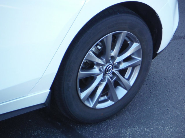Used 2022 MAZDA MAZDA3 s FWD image 3