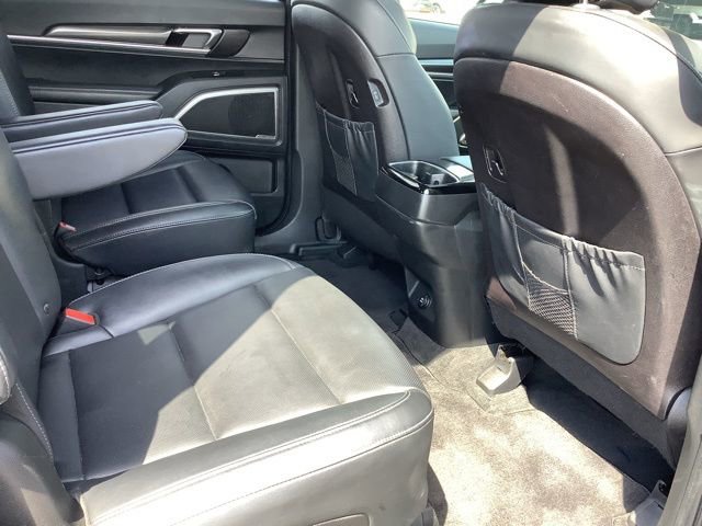 Used 2025 Kia Telluride S image 25