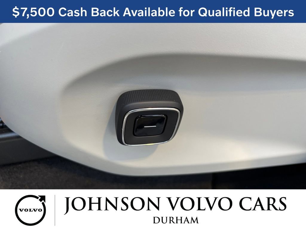 New 2025 Volvo EX90 Ultra w/ Protection Package Premier image 12