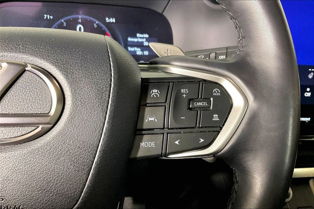 Used 2024 Lexus GX 550 image 29