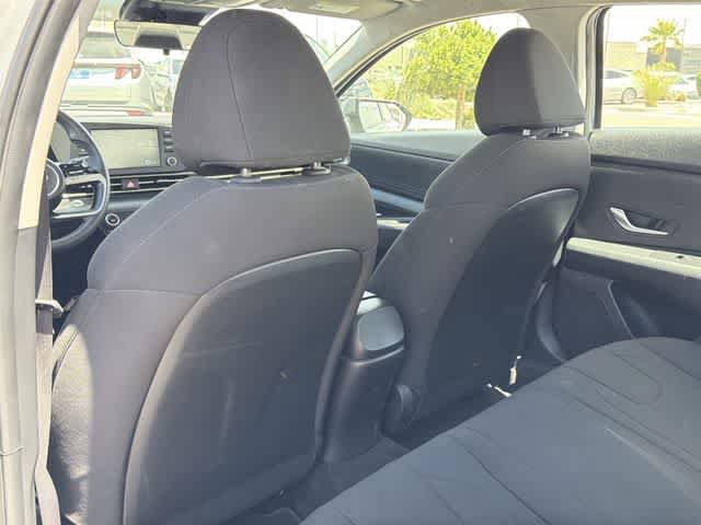 Certified 2022 Hyundai Elantra SEL FWD image 15