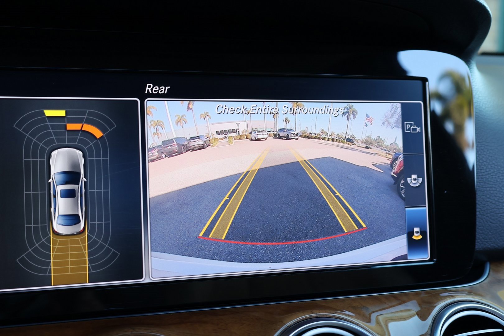 Used 2018 Mercedes-Benz E 300 image 24