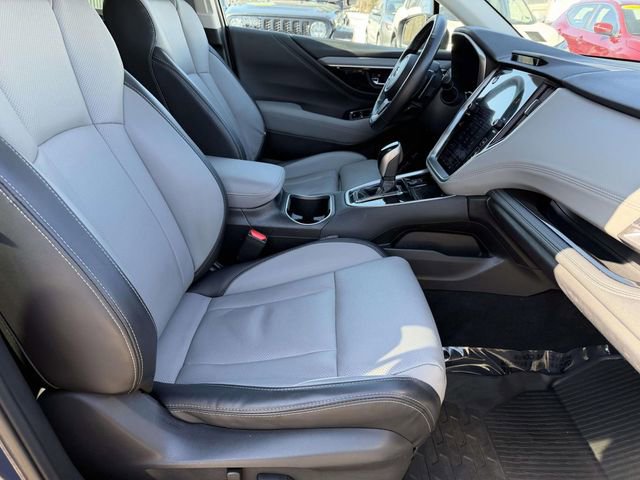 Used 2023 Subaru Outback Limited image 9