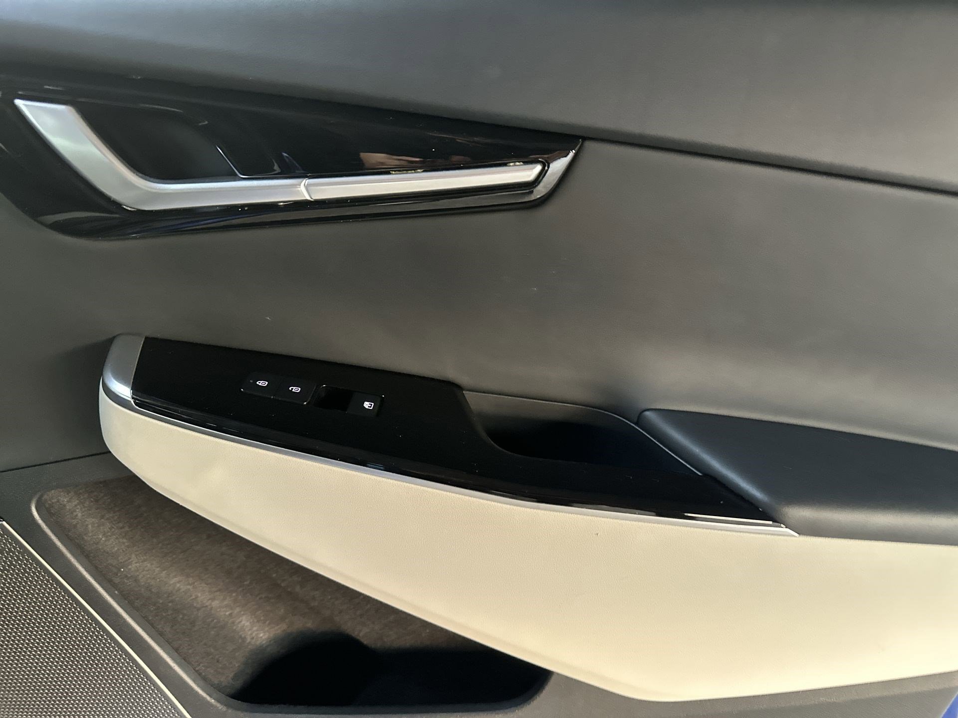 Certified 2022 Kia EV6 GT-Line w/ GT-Line Suede Seat Package image 27