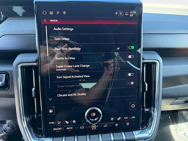 New 2026 GMC Yukon XL Denali w/ Denali Reserve Package image 24